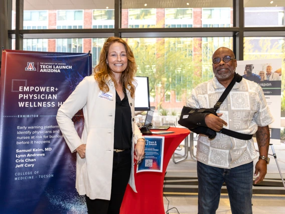 The Lifespan Digital Health team, Lynn Andrews and Jeff Cary, present their startup. 