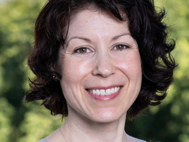 Dr. Leslie Ralph