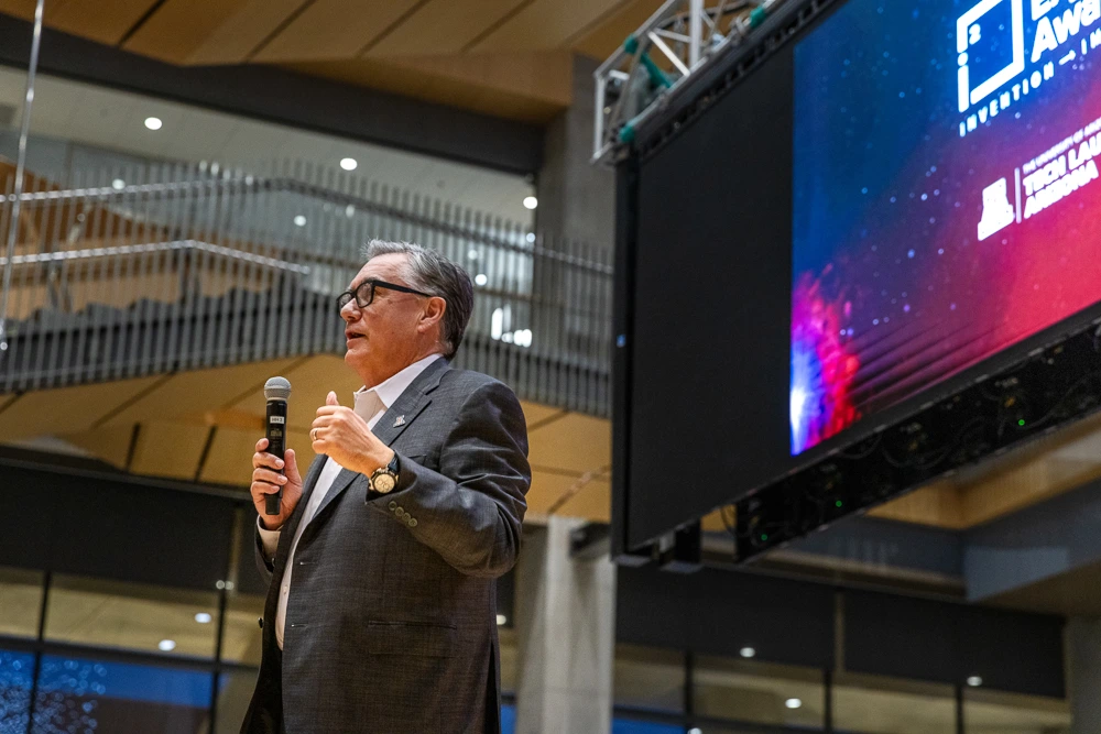 Senior Vice President for Research and Partnerships Tomas Diaz de la Rubia addresses the crowd. 