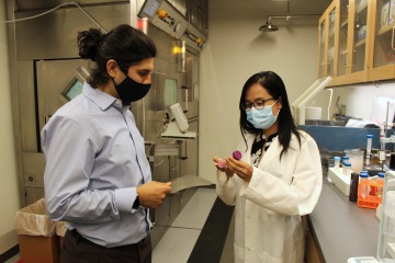 Left to right: Iman Daryaei and Research & Development Scientist Huong Dang.